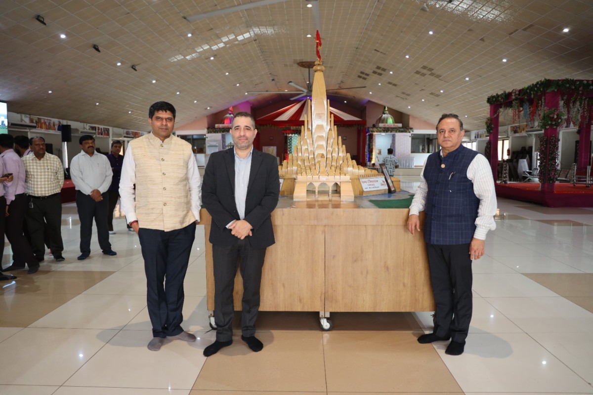 The Consul General of Israel in Mumbai, India, Mr. Yaniv Revach, visited Vishv Umiyadham
