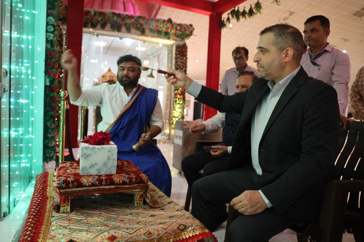 The Consul General of Israel in Mumbai, India, Mr. Yaniv Revach, visited Vishv Umiyadham