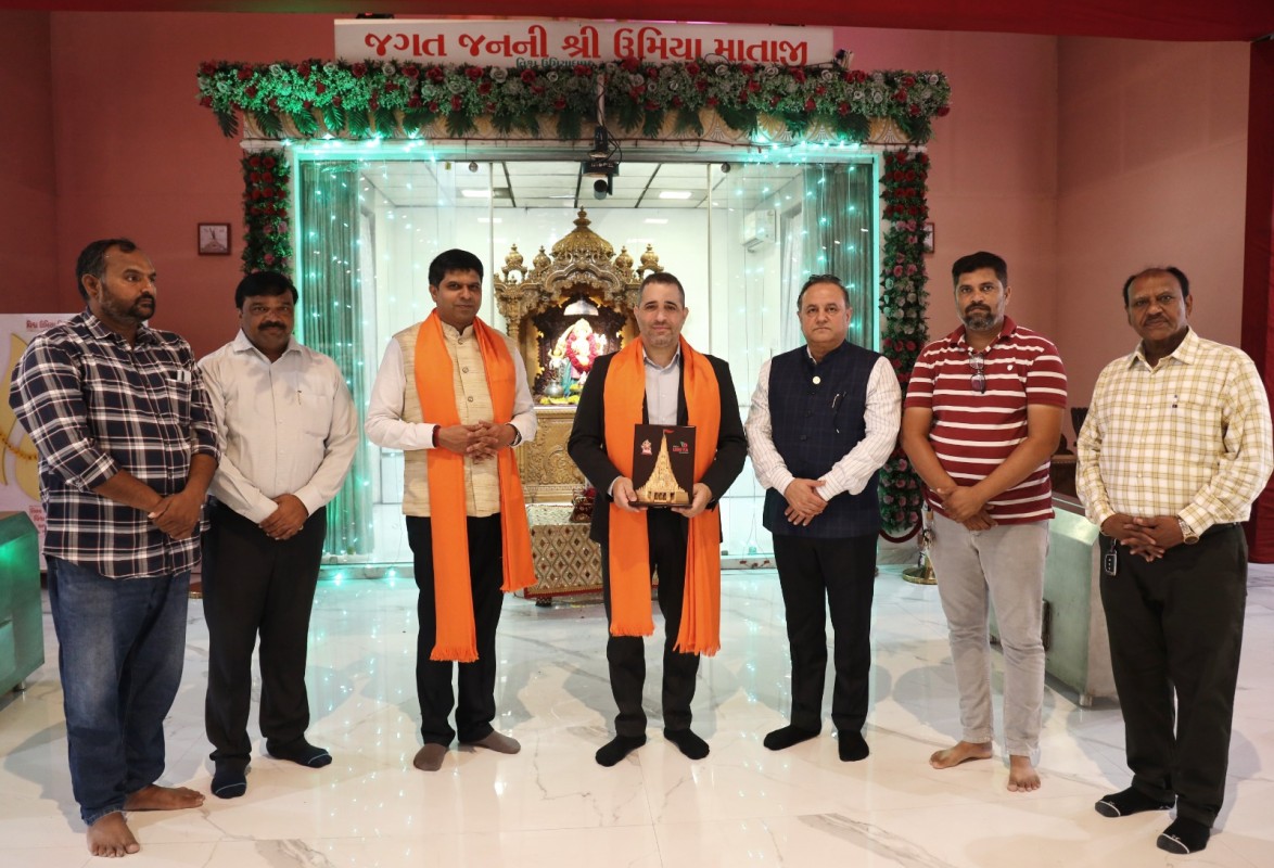 The Consul General of Israel in Mumbai, India, Mr. Yaniv Revach, visited Vishv Umiyadham